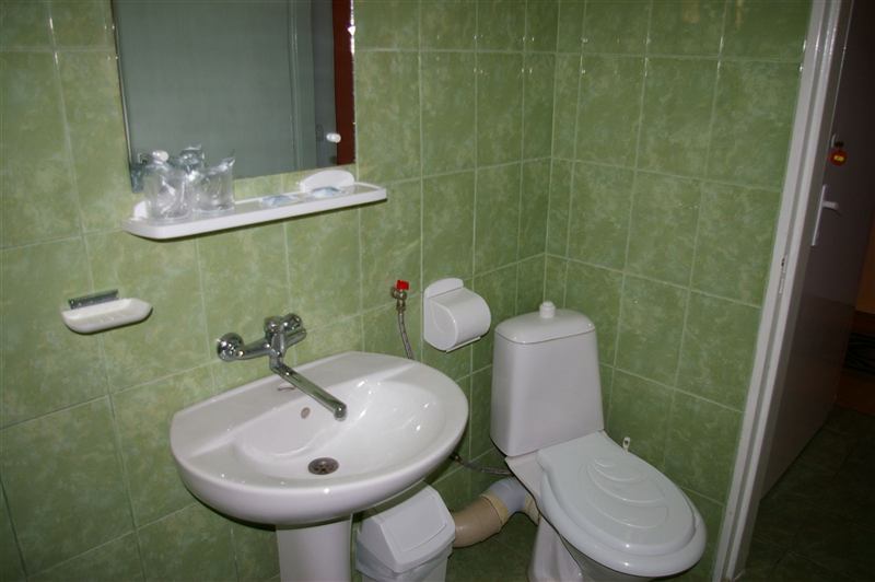 Baie proprie, Hotel Ștrand Termal