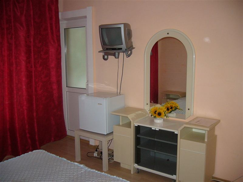 Cameră cu TV și minibar